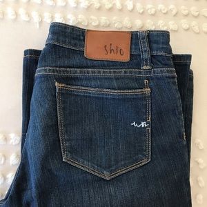 Shio Women’s Blue Jeans Low Rise Flair Size 28 Very Cute